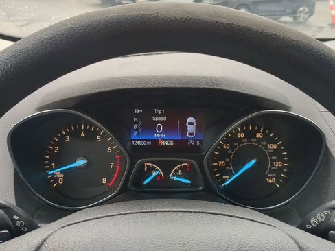 Used 2017 Ford Escape SE w/ Equipment Group 201A image 34