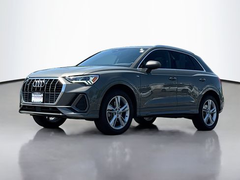 Used 2020 Audi Q3 2.0T Prestige AWD/4WD image 12