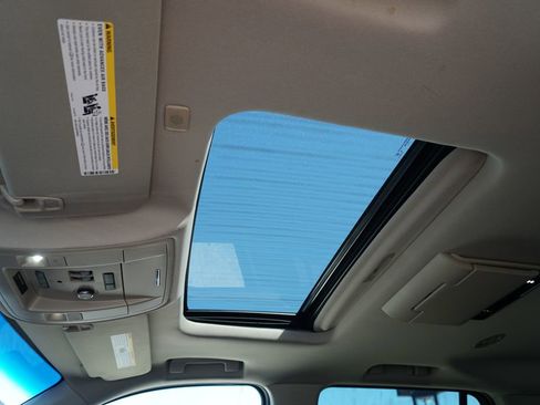 Used 2017 Chevrolet Tahoe Premier image 19