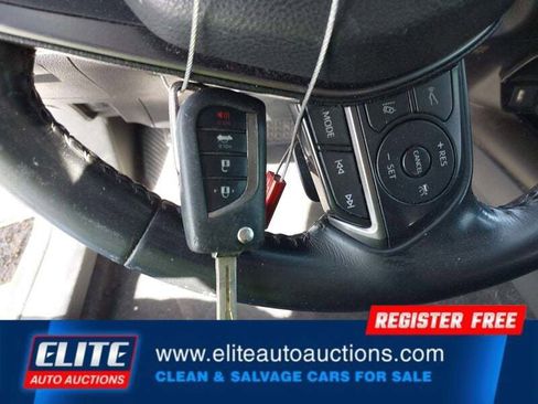 Used 2021 Toyota Camry SE image 21