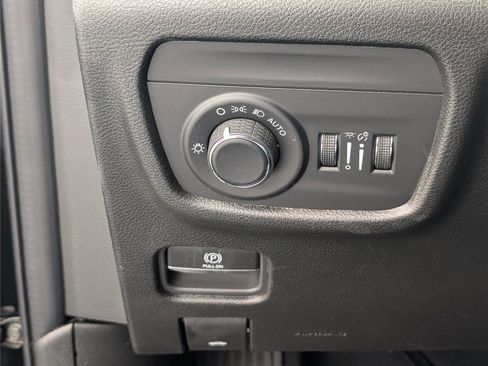 New 2026 Jeep Grand Cherokee Laredo X AWD/4WD image 18
