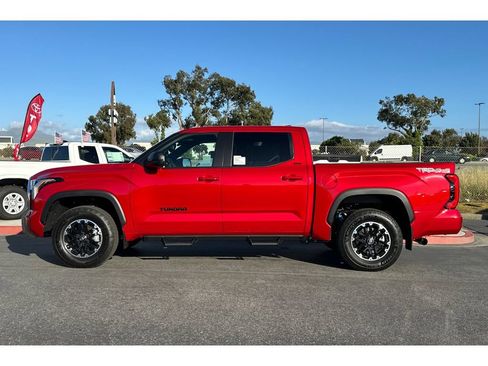 New 2026 Toyota Tundra SR5 w/ TRD Off-Road Package AWD/4WD image 7