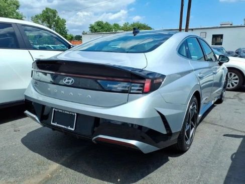 Used 2024 Hyundai Sonata SEL w/ Convenience Package FWD image 2