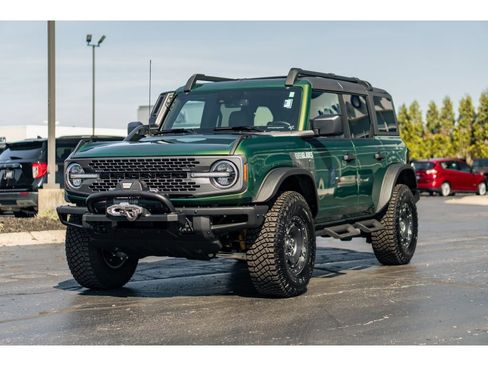 Used 2024 Ford Bronco Everglades image 2
