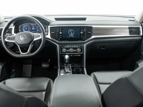 Used 2023 Volkswagen Atlas SE w/ Panoramic Sunroof Package AWD/4WD image 9