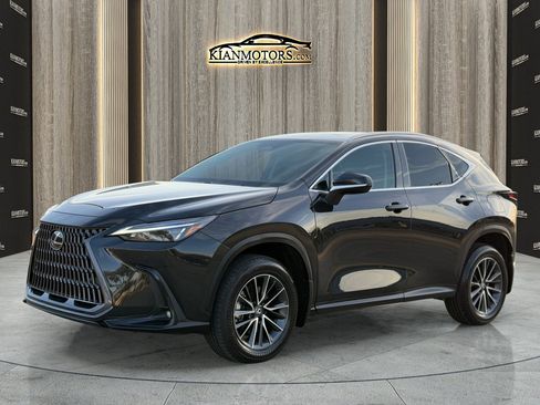 Used 2025 Lexus NX 350 AWD w/ Accessory Package (2T) image 3