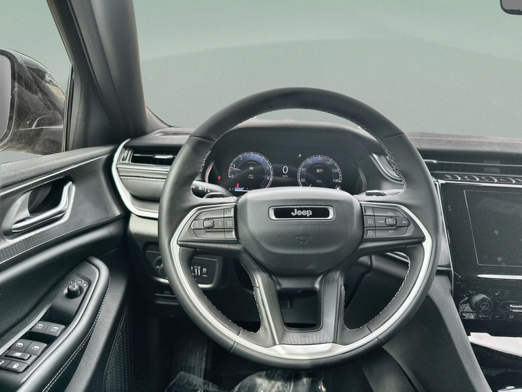 New 2025 Jeep Grand Cherokee Altitude RWD image 30
