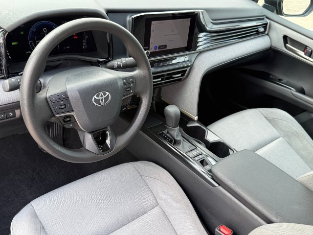 Used 2026 Toyota Camry LE w/ Convenience Package FWD image 12