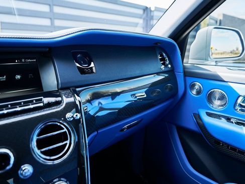 Used 2023 Rolls-Royce Cullinan Black Badge w/ Driver's Package image 83