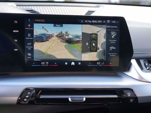 Used 2024 BMW X1 xDrive28i w/ Premium Package image 25