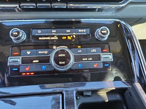 Used 2020 Lincoln Navigator L Reserve w/ Equipment Group 208A Reserve image 20