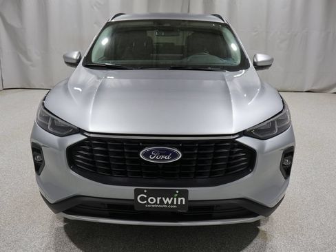 Used 2024 Ford Escape Platinum AWD/4WD image 7