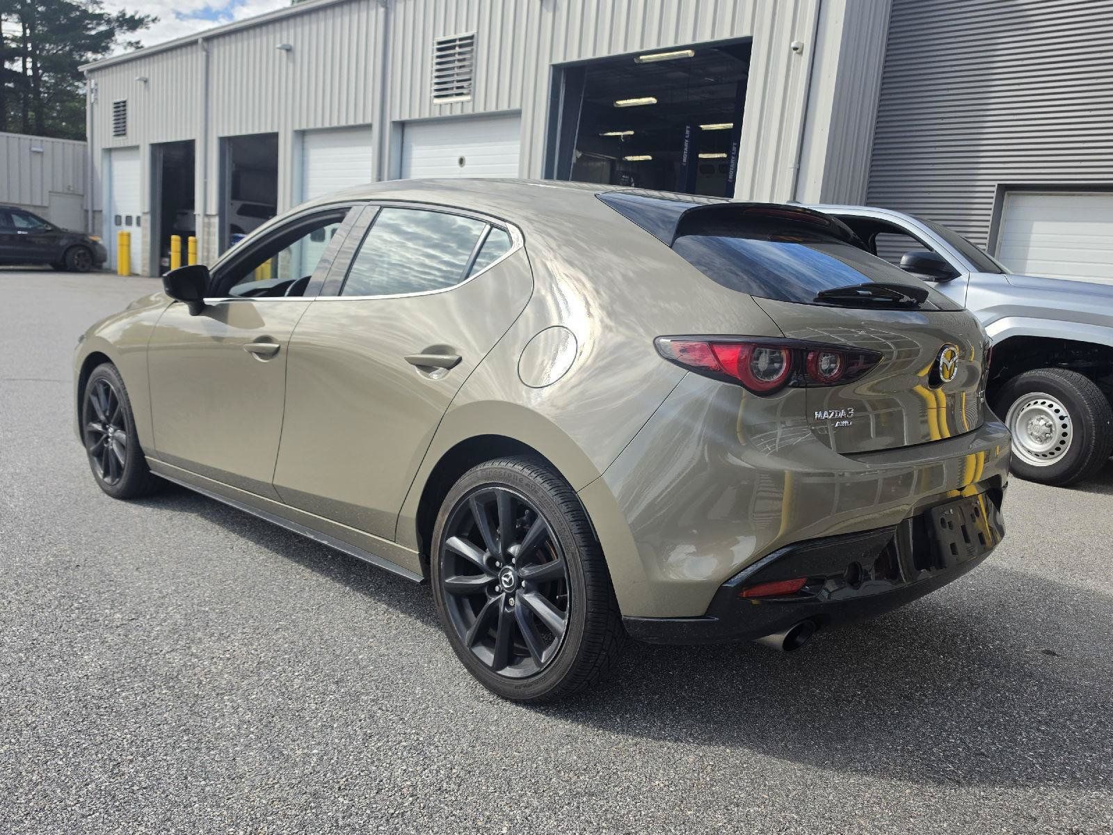 Used 2024 MAZDA MAZDA3 s AWD/4WD image 5