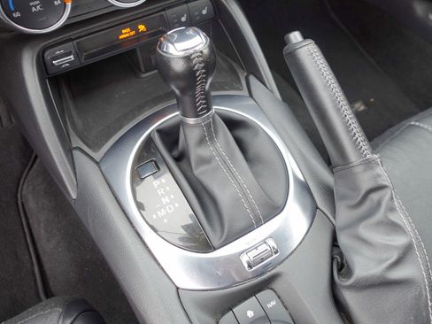 Used 2023 MAZDA MX-5 Miata Grand Touring image 19