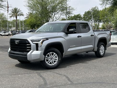 Used 2024 Toyota Tundra SR5 w/ SR5 Convenience Package AWD/4WD image 32