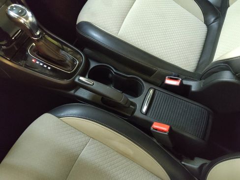 Used 2018 Buick Encore Preferred image 26