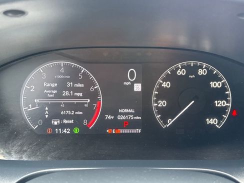 Used 2023 Honda HR-V EX-L image 16