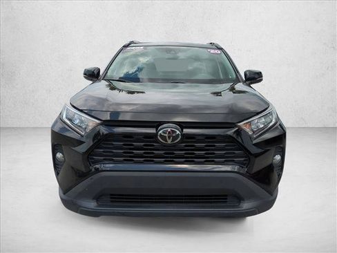 Used 2020 Toyota RAV4 XLE Premium FWD image 2