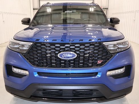 Certified 2023 Ford Explorer ST w/ Equipment Group 401A AWD/4WD image 5
