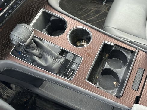 Used 2021 Toyota Sienna XLE image 27