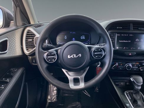 Used 2023 Kia Soul LX w/ Option Group 015 image 12