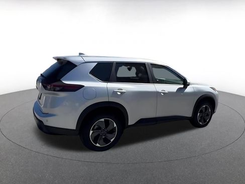 Used 2025 Nissan Rogue SV FWD image 15