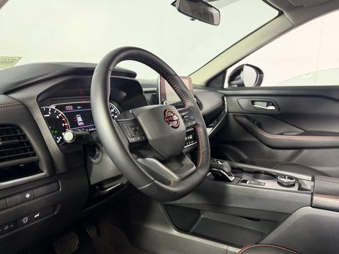 Used 2026 Nissan Rogue SV AWD/4WD image 20