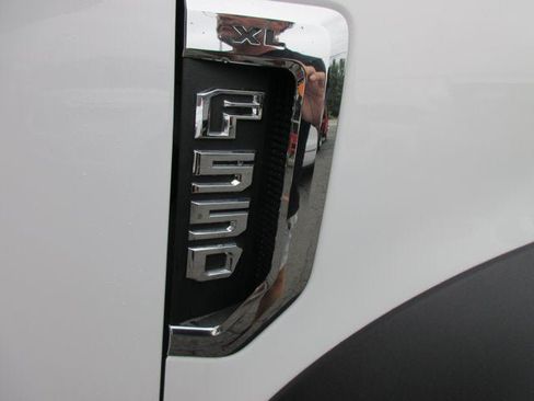 Used 2022 Ford F550 4x4 Regular Cab Super Duty image 48