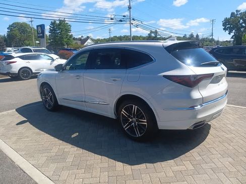Used 2025 Acura MDX SH-AWD w/ Advance Package image 4