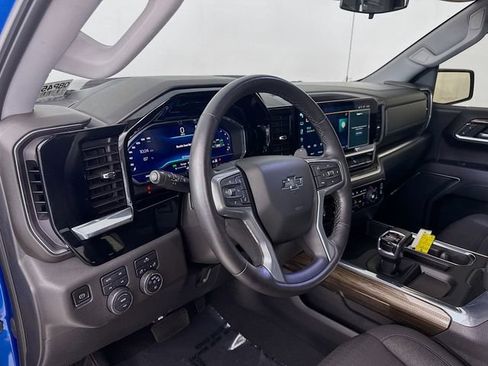 Used 2022 Chevrolet Silverado 1500 LT Trail Boss w/ Protection Package image 10