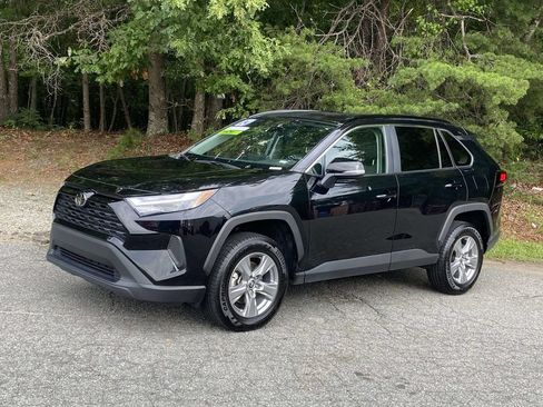 Used 2024 Toyota RAV4 XLE FWD image 1