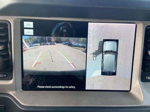 Used 2024 Ford Bronco Outer Banks image 25