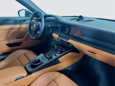 Certified 2026 Porsche 911 Carrera GTS image 30