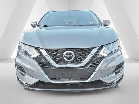 Used 2022 Nissan Rogue Sport SV FWD image 2