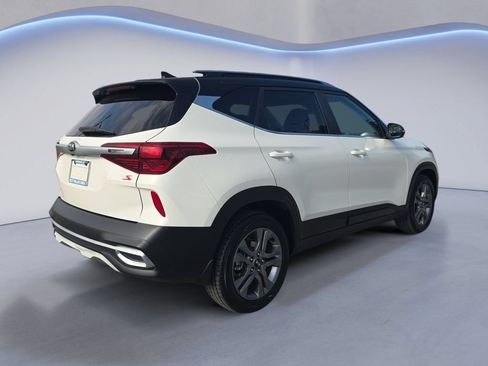 Used 2021 Kia Seltos S FWD image 6