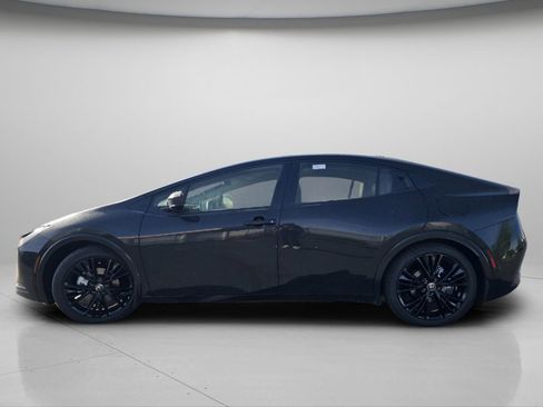 New 2026 Toyota Prius Plug-In Hybrid FWD image 19