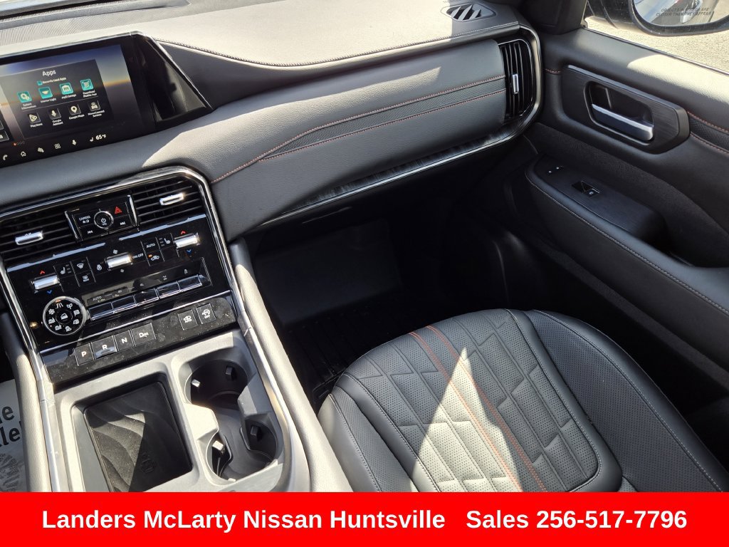 Used 2025 Nissan Armada PRO-4X AWD/4WD image 15