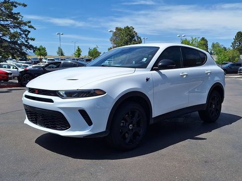 Used 2024 Dodge Hornet GT w/ GT Blacktop Package AWD/4WD image 7
