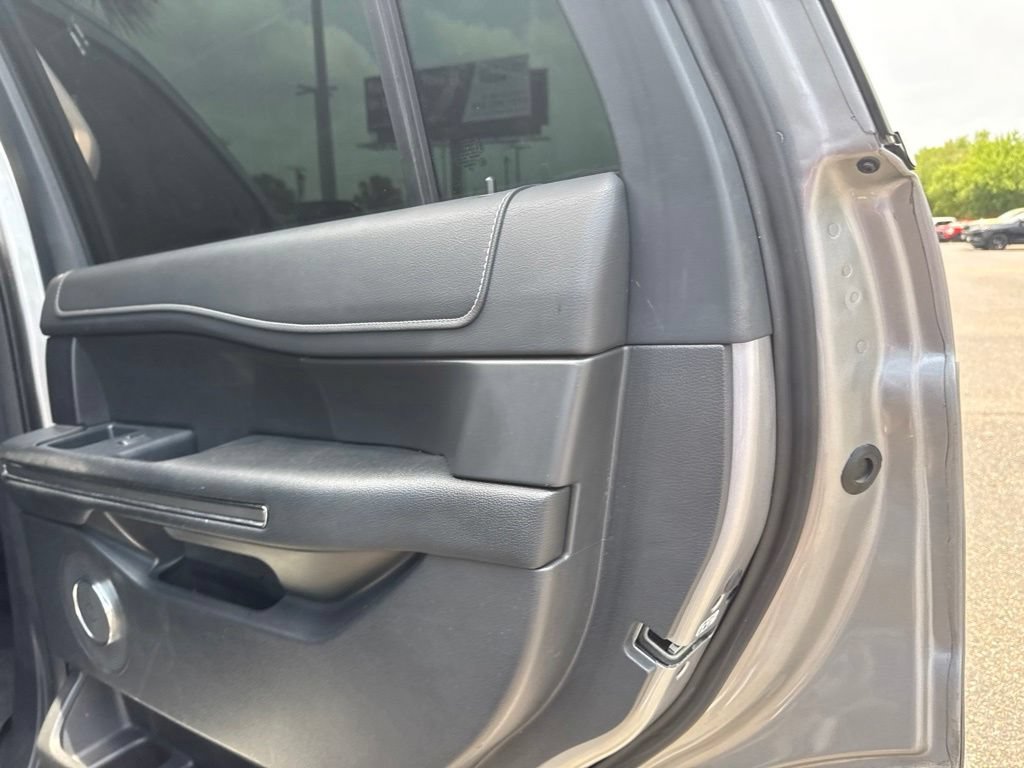 Used 2023 Ford Expedition XLT RWD image 23