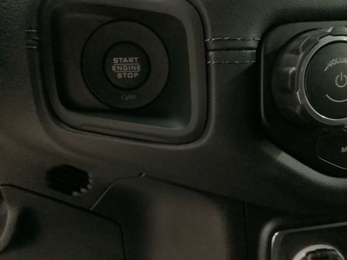New 2026 Jeep Gladiator Mojave w/ Safety Group AWD/4WD image 15