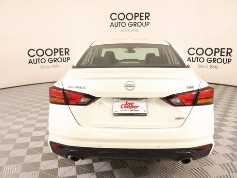 Used 2023 Nissan Altima 2.5 SR w/ SR Premium Package AWD/4WD image 23