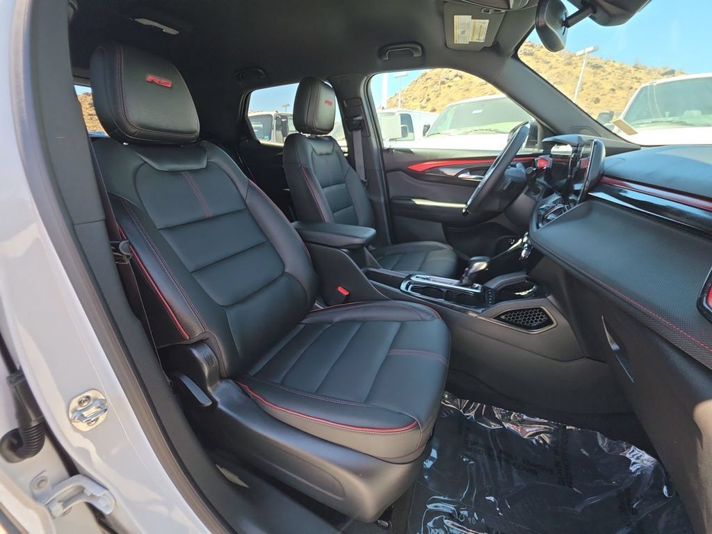 Used 2024 Chevrolet TrailBlazer RS w/ Convenience Package FWD image 29