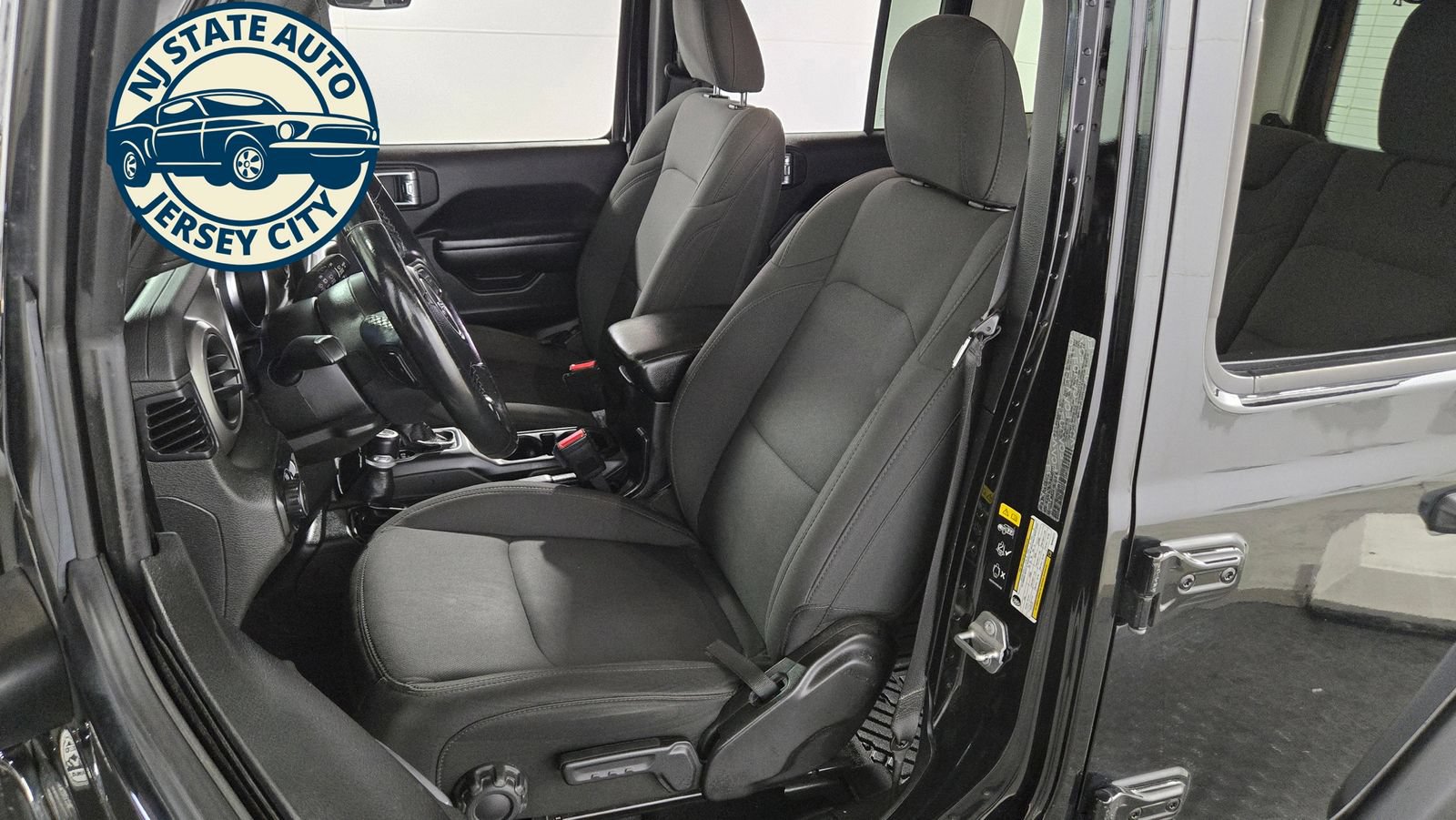 Used 2021 Jeep Wrangler Unlimited Sport AWD/4WD image 24