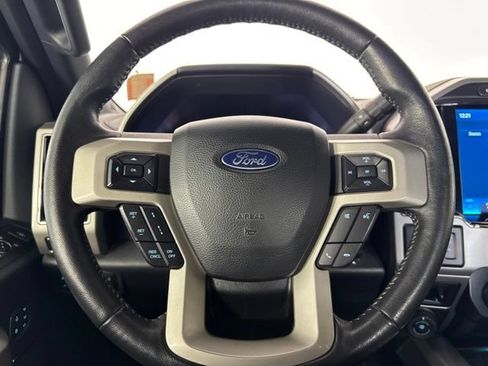 Certified 2022 Ford F250 Lariat w/ Lariat Ultimate Package AWD/4WD image 18