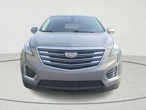 Used 2017 Cadillac XT5 Luxury AWD/4WD image 2