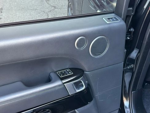 Used 2014 Land Rover Range Rover Autobiography image 18