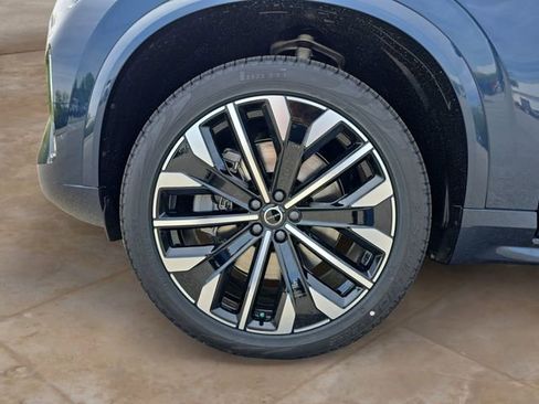New 2026 Volvo XC90 T8 Core w/ Protection Package Premier AWD/4WD image 14