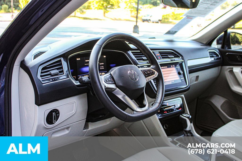 Used 2022 Volkswagen Tiguan SE FWD image 22