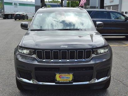 New 2025 Jeep Grand Cherokee L Laredo w/ Luxury Tech Group I