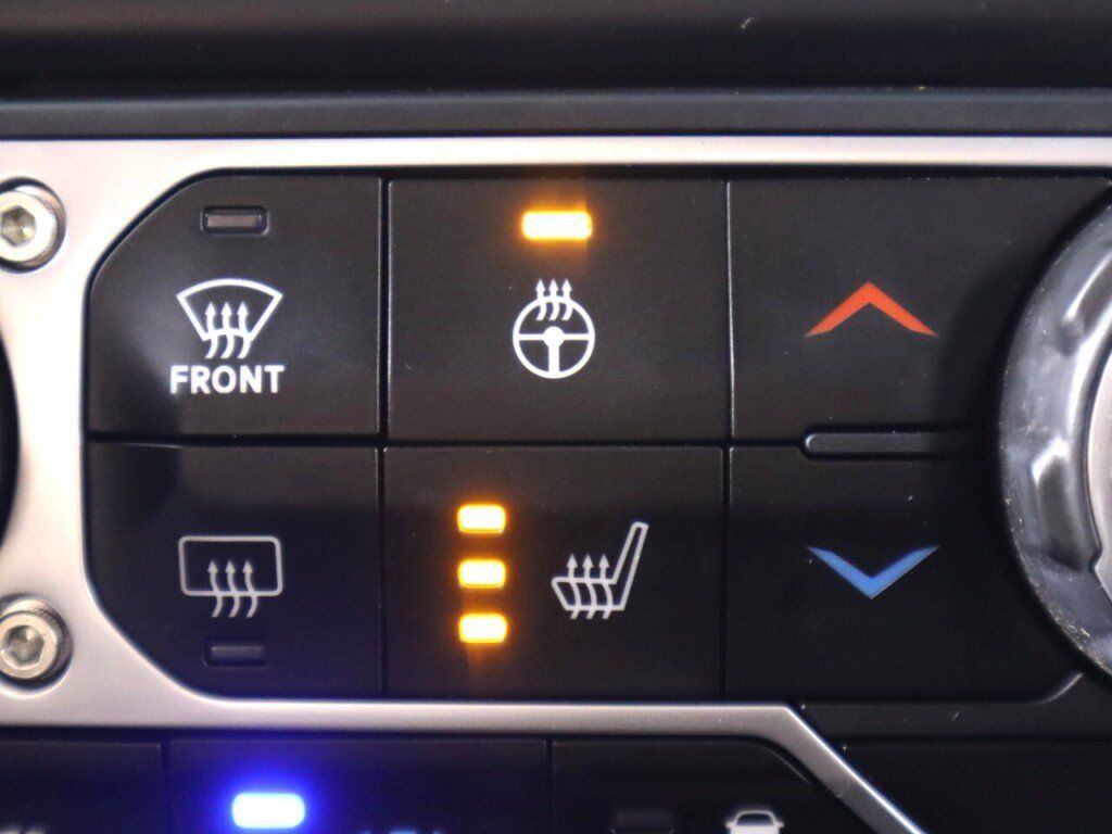 Used 2023 Jeep Wrangler Unlimited Rubicon 4xe w/ Safety Group AWD/4WD image 24